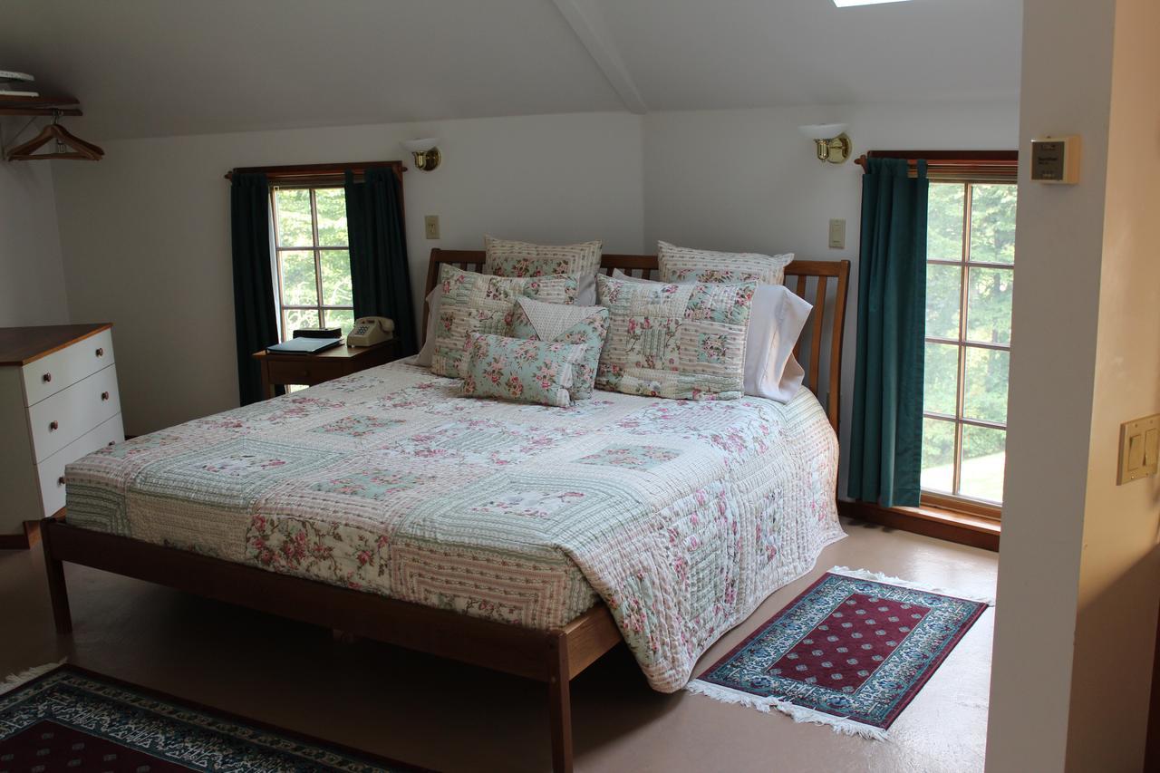 Breakfast On The Connecticut Bed and Breakfast Lyme Exteriör bild