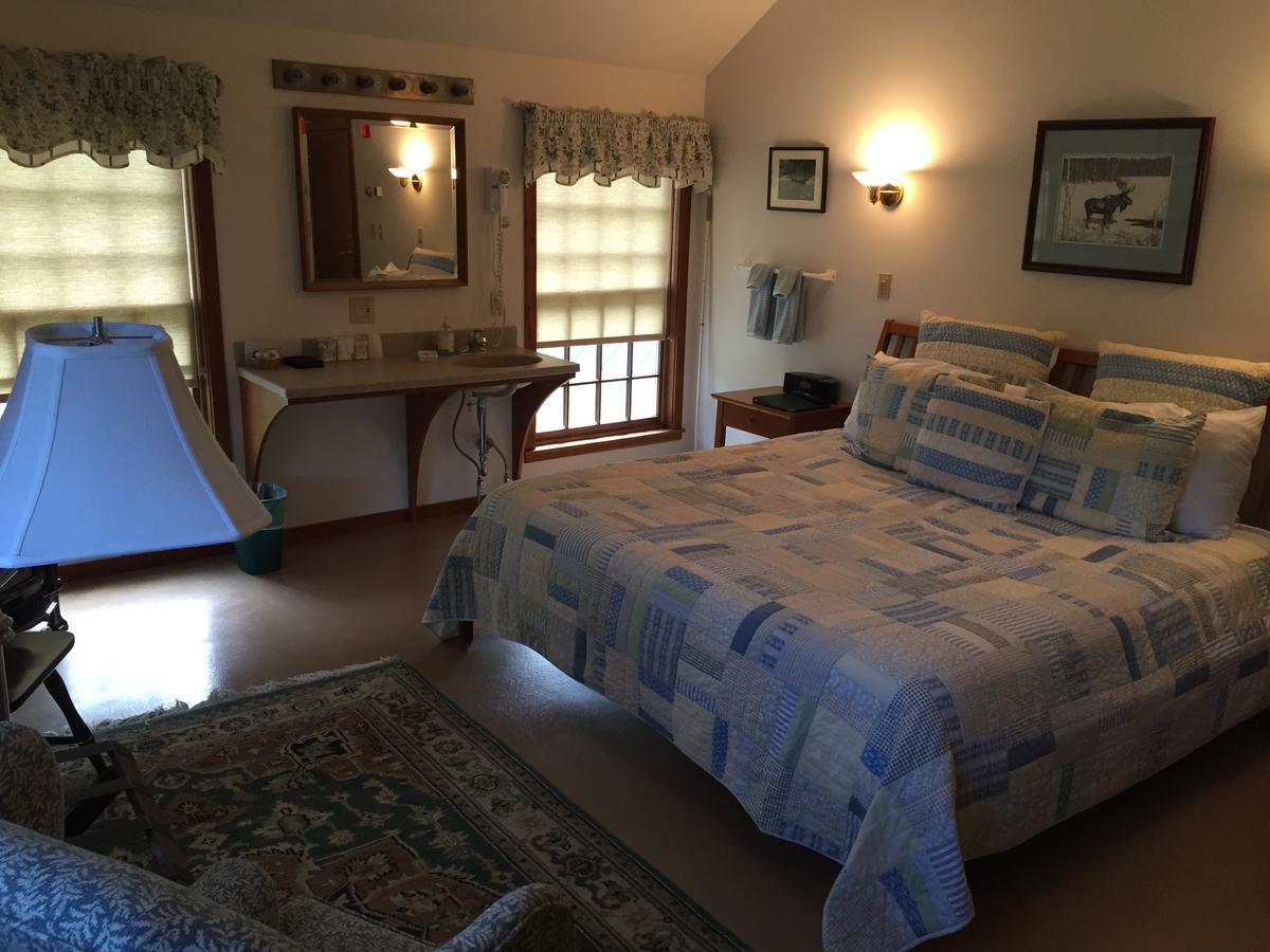 Breakfast On The Connecticut Bed and Breakfast Lyme Exteriör bild